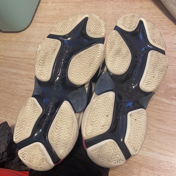 Balenciaga triple s sneakers - Picture 4 of 5